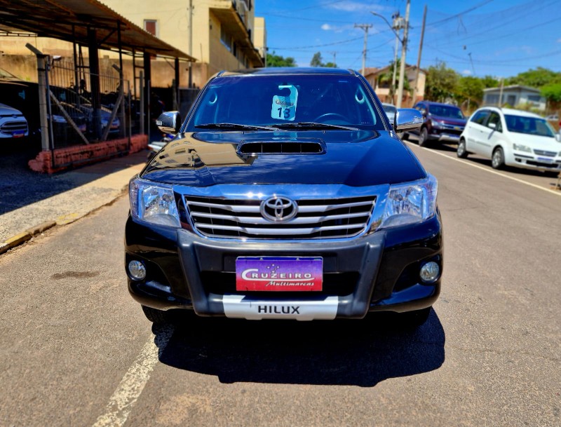 TOYOTA HILUX 3.0 SRV 4X4 CD 16V TURBO INTERCOOLER DIESEL 4P AUTOMÁTICO 2013/2013 CRUZEIRO MULTIMARCAS CRUZEIRO DO SUL / Carros no Vale