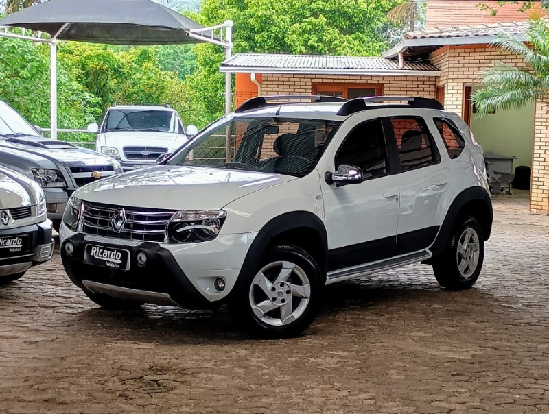 RENAULT DUSTER DYNAMIQUE 2.0 FLEX 16V AUT. 2013/2014 RICARDO VEÍCULOS TEUTÔNIA / Carros no Vale