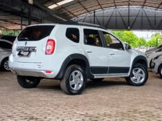 RENAULT DUSTER DYNAMIQUE 2.0 FLEX 16V AUT. 2013/2014 RICARDO VEÍCULOS TEUTÔNIA / Carros no Vale