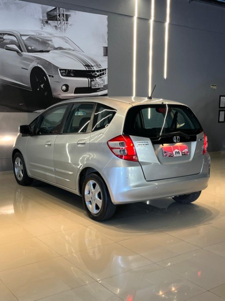 HONDA FIT 1.4 LX 16V 2010/2010 JM AUTOMÓVEIS VENÂNCIO AIRES / Carros no Vale