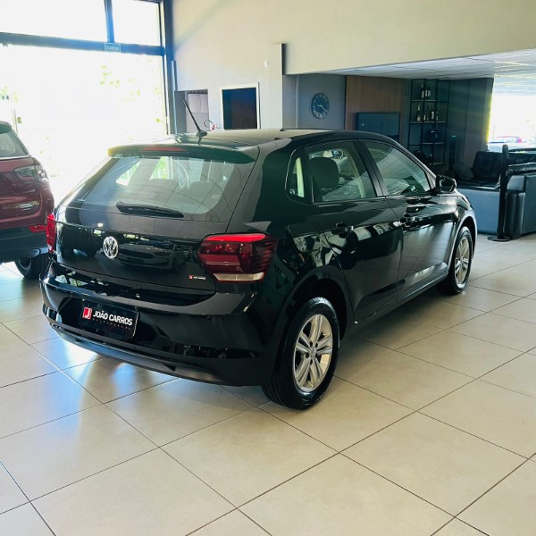 VOLKSWAGEN POLO 1.0 MPI 2018/2018 JOÃO CARROS MULTIMARCAS GUAPORÉ / Carros no Vale