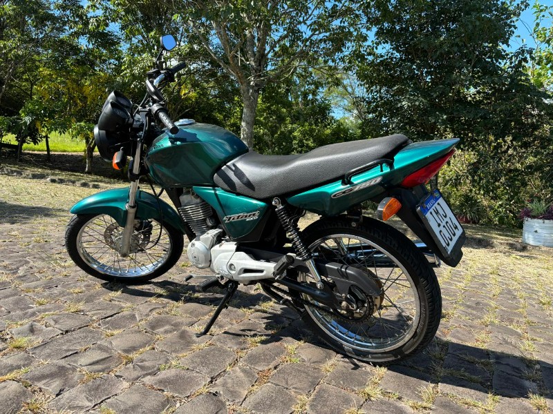 HONDA MOTOS CG 150 TITAN ESD /2005 RT 811 VEÍCULOS ARROIO DO MEIO / Carros no Vale