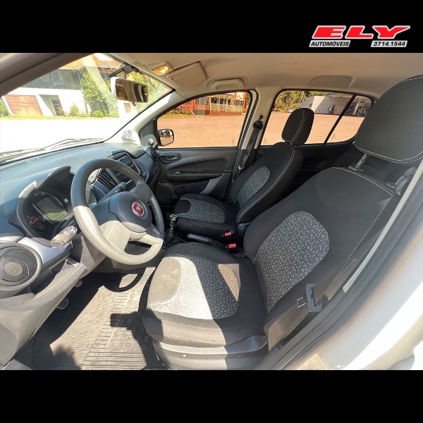 FIAT UNO 1.0 ATTRACTIVE 8V 2021/2021 ELY AUTOMÓVEIS LAJEADO / Carros no Vale