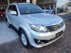 TOYOTA HILUX SW4 2.7 SR 4X2 /2013 CHIMA VEÍCULOS VENÂNCIO AIRES / Carros no Vale