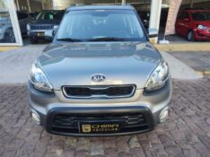 KIA SOUL 1.6 EX 16V FLEX 4P AUTOMÁTICO /2013 CHIMA VEÍCULOS VENÂNCIO AIRES / Carros no Vale