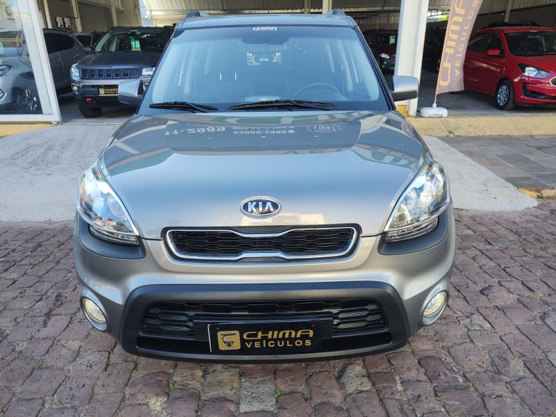 KIA SOUL 1.6 EX 16V FLEX 4P AUTOMÁTICO /2013 CHIMA VEÍCULOS VENÂNCIO AIRES / Carros no Vale