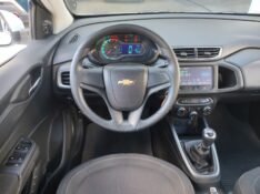 CHEVROLET ONIX 1.4 LTZ /2015 CHIMA VEÍCULOS VENÂNCIO AIRES / Carros no Vale