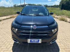 FIAT TORO VOLCANO 2.0 16V AT9 DIESEL /2019 RT 811 VEÍCULOS ARROIO DO MEIO / Carros no Vale