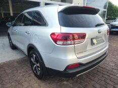 KIA SORENTO 3.3 EX V6 24V GASOLINA 4P 7 LUGARES AUTOMATICO /2016 CHIMA VEÍCULOS VENÂNCIO AIRES / Carros no Vale