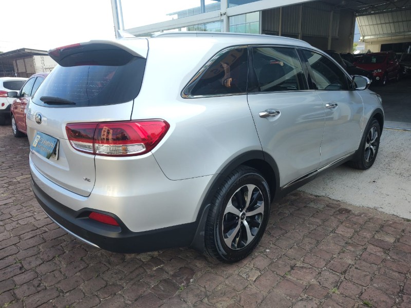 KIA SORENTO 3.3 EX V6 24V GASOLINA 4P 7 LUGARES AUTOMATICO /2016 CHIMA VEÍCULOS VENÂNCIO AIRES / Carros no Vale