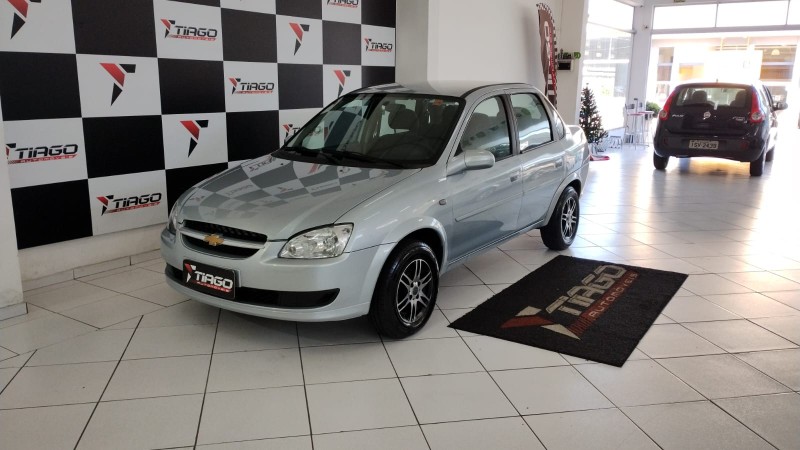 CHEVROLET CLASSIC LIFE/LS 1.0 VHC FLEXP. 4P 2013/2013 TIAGO AUTOMÓVEIS VENÂNCIO AIRES / Carros no Vale