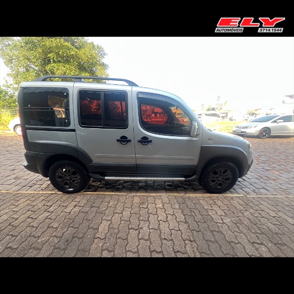 FIAT DOBLO 1.8 ADVENTURE LOCKER 8V - 2011