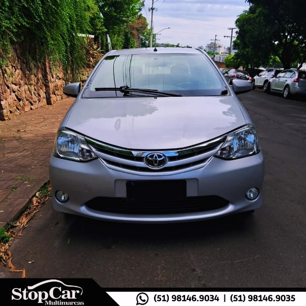 TOYOTA ETIOS 1.5 XLS 2014/2014 STOPCAR MULTIMARCAS ESTRELA / Carros no Vale