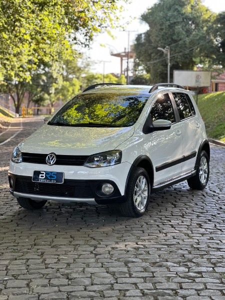 VOLKSWAGEN CROSSFOX 1.6 MI TOTAL 8V 2014/2014 BRS VEÍCULOS BOM RETIRO DO SUL / Carros no Vale