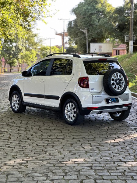 VOLKSWAGEN CROSSFOX 1.6 MI TOTAL 8V 2014/2014 BRS VEÍCULOS BOM RETIRO DO SUL / Carros no Vale