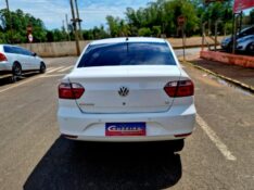 VOLKSWAGEN VOYAGE NOVO VOYAGE 1.6 2013/2014 CRUZEIRO MULTIMARCAS CRUZEIRO DO SUL / Carros no Vale