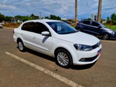 VOLKSWAGEN VOYAGE NOVO VOYAGE 1.6 2013/2014 CRUZEIRO MULTIMARCAS CRUZEIRO DO SUL / Carros no Vale