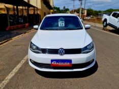 VOLKSWAGEN VOYAGE NOVO VOYAGE 1.6 2013/2014 CRUZEIRO MULTIMARCAS CRUZEIRO DO SUL / Carros no Vale