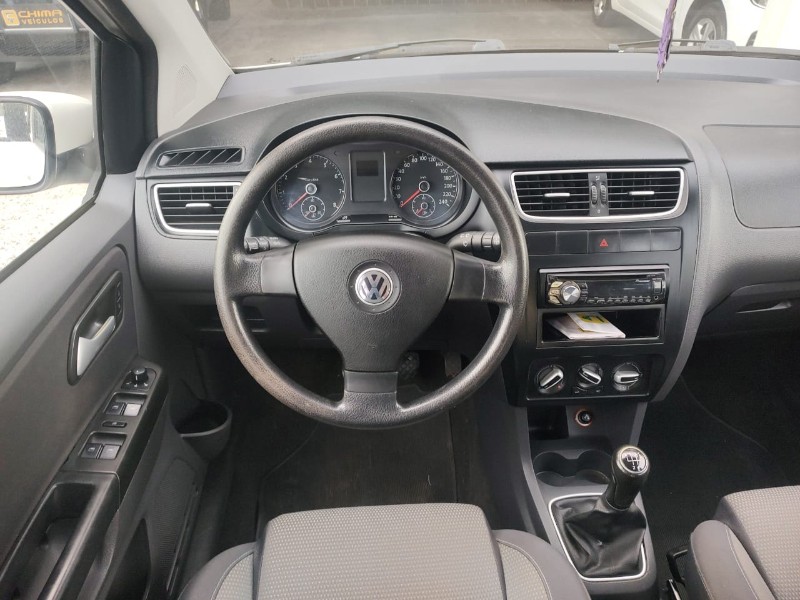 VOLKSWAGEN SPACEFOX 1.6 MI TREND /2011 CHIMA VEÍCULOS VENÂNCIO AIRES / Carros no Vale