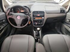 FIAT PUNTO 1.8 HLX 8V /2010 CHIMA VEÍCULOS VENÂNCIO AIRES / Carros no Vale