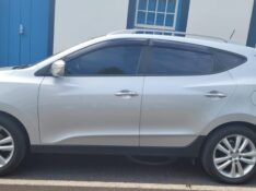 HYUNDAI IX35 2.0 16V 2WD FLEX AUT. 2011/2012 ADRIANO VEÍCULOS CRUZEIRO DO SUL / Carros no Vale