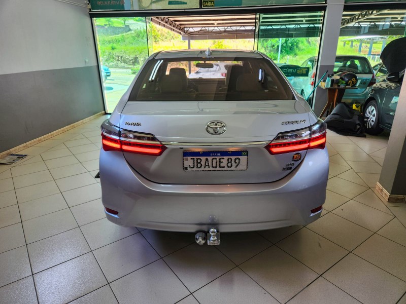 TOYOTA COROLLA XEI 2.0 2018/2018 TS VEÍCULOS ANTA GORDA / Carros no Vale