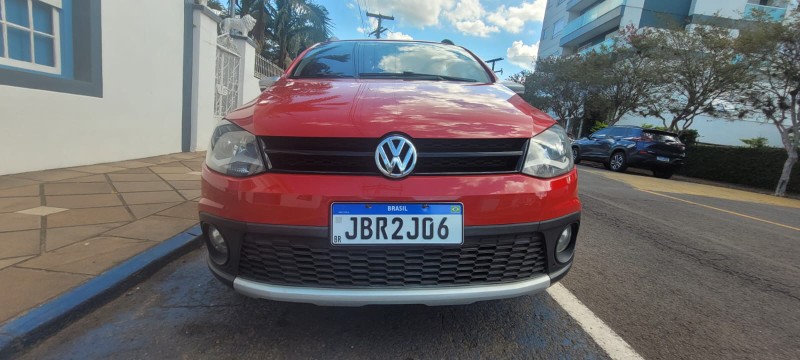 VOLKSWAGEN CROSSFOX GII 1.6 FLEX 2014/2014 ADRIANO VEÍCULOS CRUZEIRO DO SUL / Carros no Vale