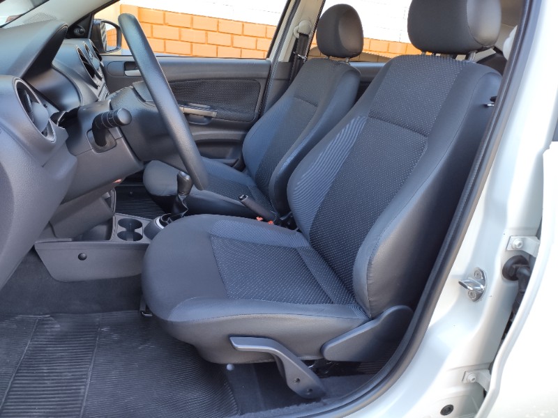 VOLKSWAGEN GOL CITY 1.0 8V 2015/2015 ROSAUTO VEÍCULOS VENÂNCIO AIRES / Carros no Vale