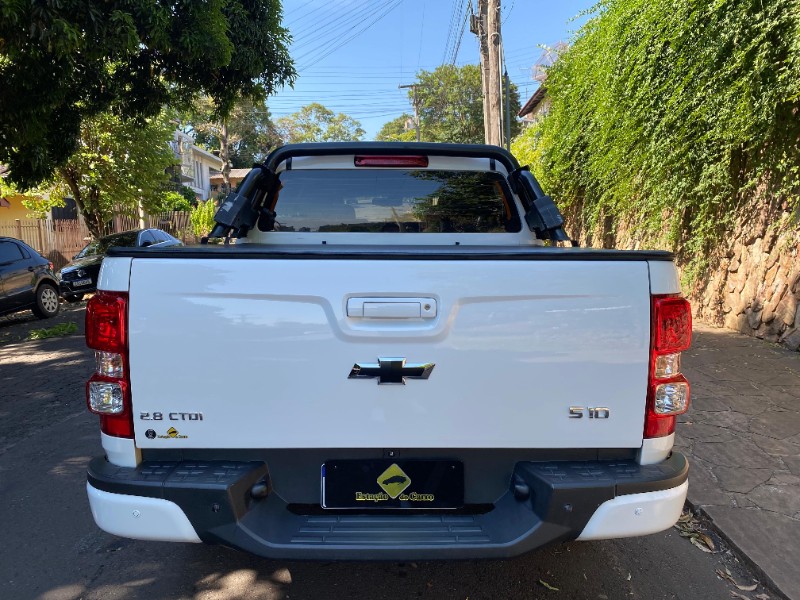 CHEVROLET S-10 PICK-UP LT 2.8 TDI 4X4 CD DIESEL AUT 2015/2016 ESTAÇÃO DO CARRO ESTRELA / Carros no Vale