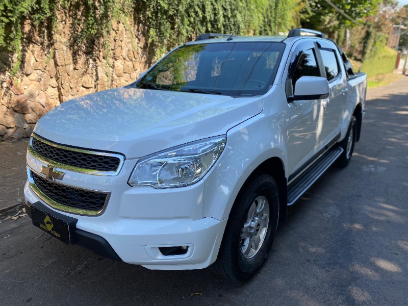 CHEVROLET S-10 PICK-UP LT 2.8 TDI 4X4 CD DIESEL AUT 2015/2016 ESTAÇÃO DO CARRO ESTRELA / Carros no Vale