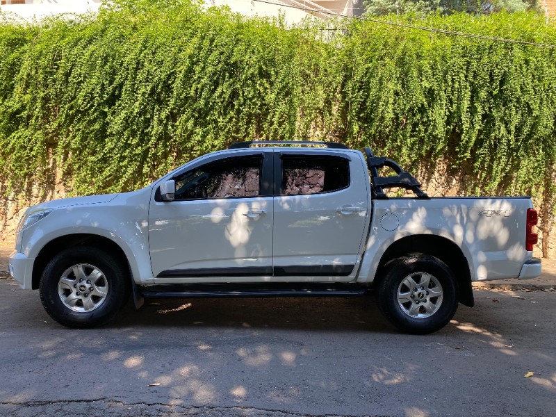 CHEVROLET S-10 PICK-UP LT 2.8 TDI 4X4 CD DIESEL AUT 2015/2016 ESTAÇÃO DO CARRO ESTRELA / Carros no Vale