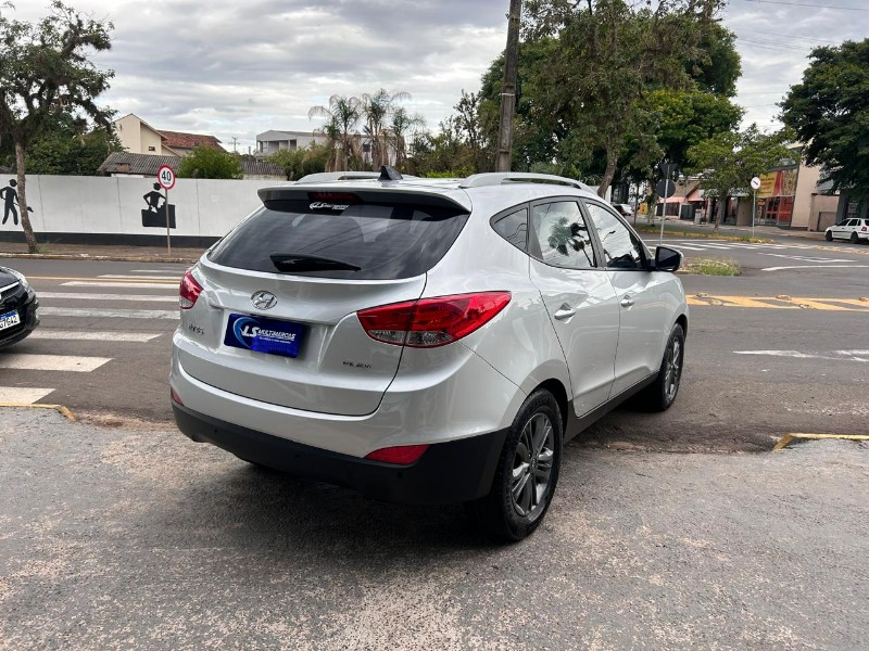 HYUNDAI IX35 GL 2.0 16V 2WD FLEX 2017/2018 LS MULTIMARCAS VENÂNCIO AIRES / Carros no Vale