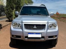 MITSUBISHI PAJERO TR4 4X4 AUTOMÁTICA 2009/2009 STOPCAR MULTIMARCAS ESTRELA / Carros no Vale