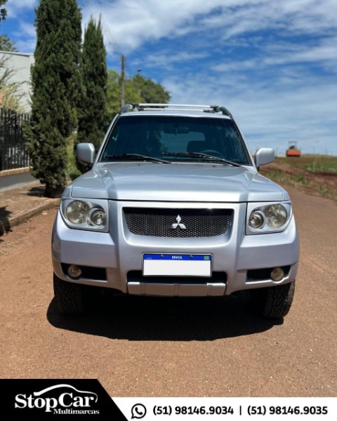 MITSUBISHI PAJERO TR4 4X4 AUTOMÁTICA 2009/2009 STOPCAR MULTIMARCAS ESTRELA / Carros no Vale