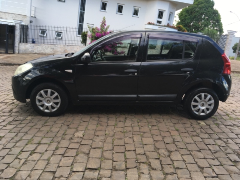 RENAULT SANDERO 1.0 EXPRESSION 12V FLEX 4P MANUAL - 2011