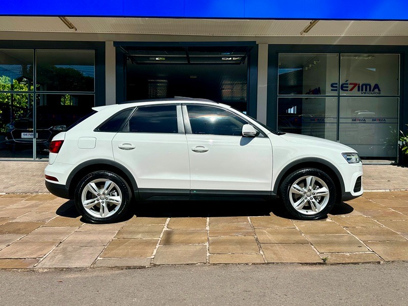 AUDI Q3 AMBIENTE STRONIC 1.4 TFSI 2016/2016 SÉTIMA VEÍCULOS GUAPORÉ / Carros no Vale