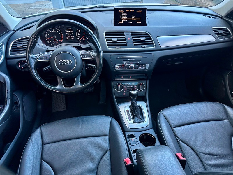 AUDI Q3 AMBIENTE STRONIC 1.4 TFSI 2016/2016 SÉTIMA VEÍCULOS GUAPORÉ / Carros no Vale