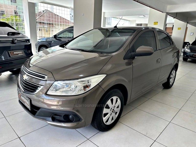 CHEVROLET ONIX 1.0 LT PLUS 8V 2014/2014 ANDRIGO VEÍCULOS CAXIAS DO SUL / Carros no Vale