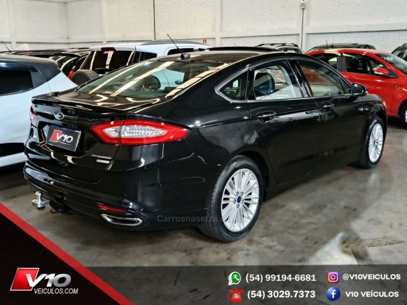 FORD FUSION 2.0 TITANIUM GTDI ECOBOOST FWD 2014/2015 V10 VEÍCULOS CAXIAS DO SUL / Carros no Vale