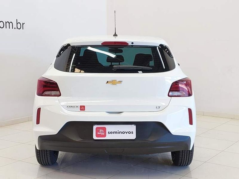 Chevrolet ONIX 1.0 FLEX LT MANUAL 2022/2023 BETIOLO NOVOS E SEMINOVOS LAJEADO / Carros no Vale