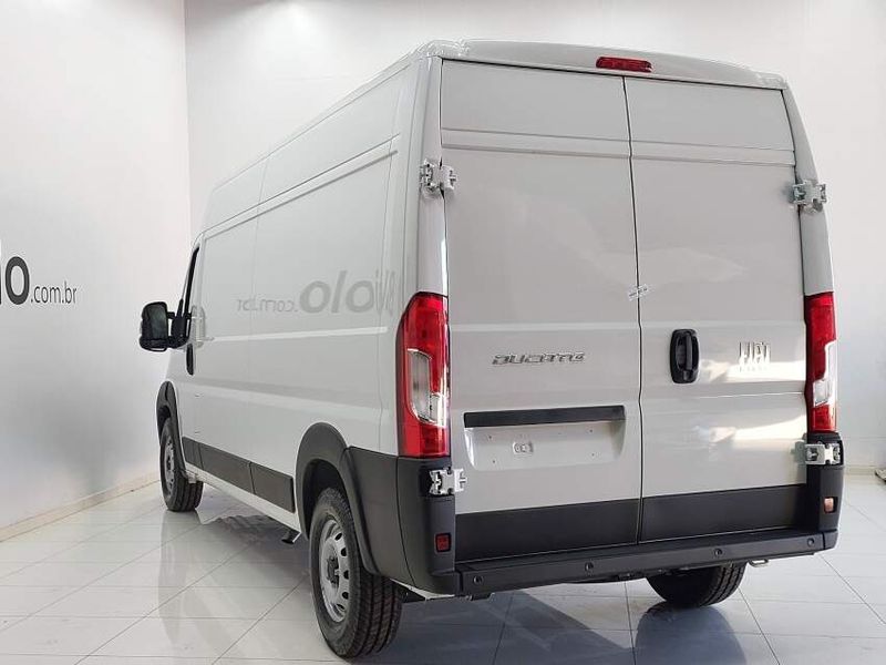 Fiat DUCATO 2.2 BLUEHDI DIESEL MAXICARGO MANUAL 2025/2025 BETIOLO NOVOS E SEMINOVOS LAJEADO / Carros no Vale