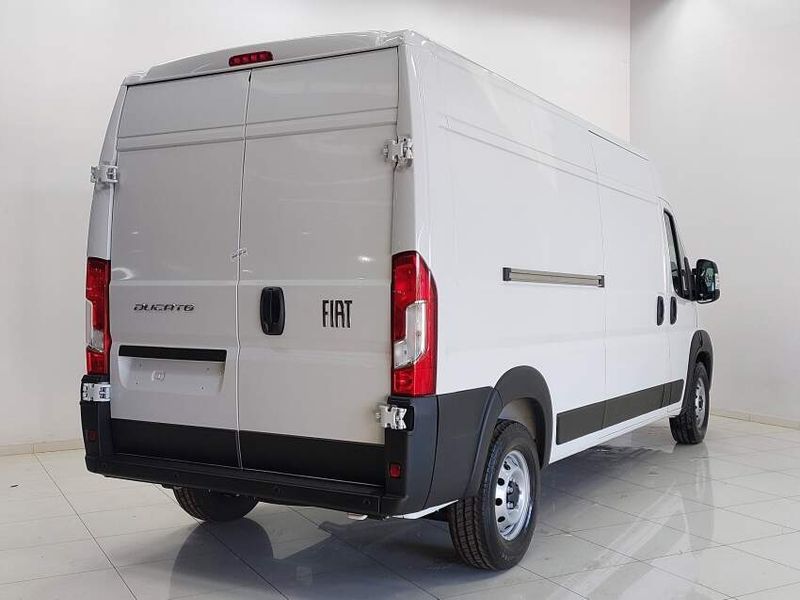 Fiat DUCATO 2.2 BLUEHDI DIESEL MAXICARGO MANUAL 2025/2025 BETIOLO NOVOS E SEMINOVOS LAJEADO / Carros no Vale