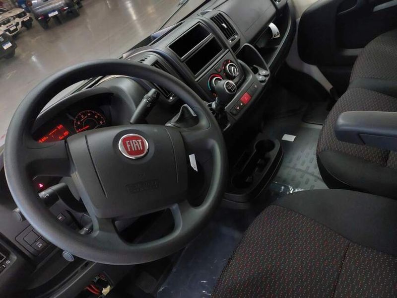 Fiat DUCATO 2.2 BLUEHDI DIESEL MAXICARGO MANUAL 2025/2025 BETIOLO NOVOS E SEMINOVOS LAJEADO / Carros no Vale