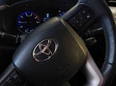 Toyota HILUX 2.8 SRV 4X4 CD 16V DIESEL 4P AUTOMÁTICO 2016/2016 BETIOLO NOVOS E SEMINOVOS LAJEADO / Carros no Vale