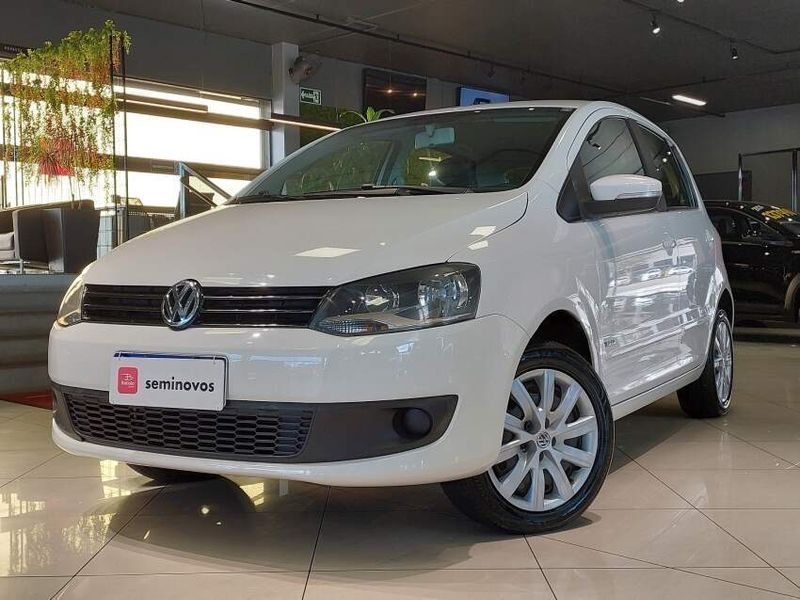 Volkswagen FOX 1.0 MI 8V FLEX 4P MANUAL 2012/2013 BETIOLO NOVOS E SEMINOVOS LAJEADO / Carros no Vale