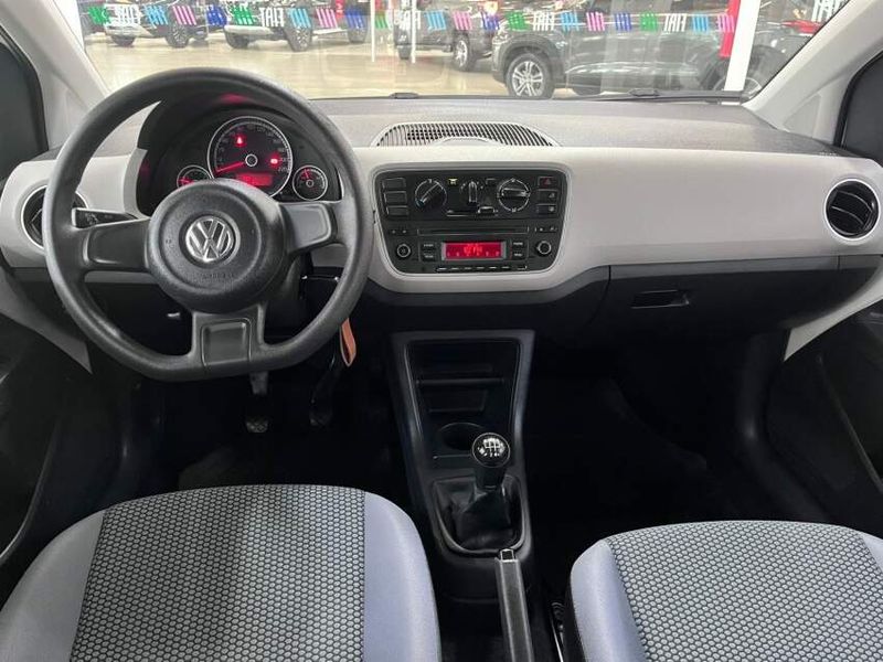 Volkswagen UP 1.0 TSI MOVE UP 12V FLEX 4P MANUAL 2016/2017 BETIOLO NOVOS E SEMINOVOS LAJEADO / Carros no Vale