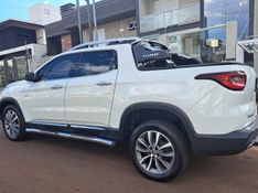 Fiat TORO 2.0 16V TURBO DIESEL VOLCANO 4WD AT9 2019/2019 CAMINHÕES & CAMIONETAS PASSO FUNDO / Carros no Vale