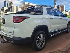 Fiat TORO 2.0 16V TURBO DIESEL VOLCANO 4WD AT9 2019/2019 CAMINHÕES & CAMIONETAS PASSO FUNDO / Carros no Vale