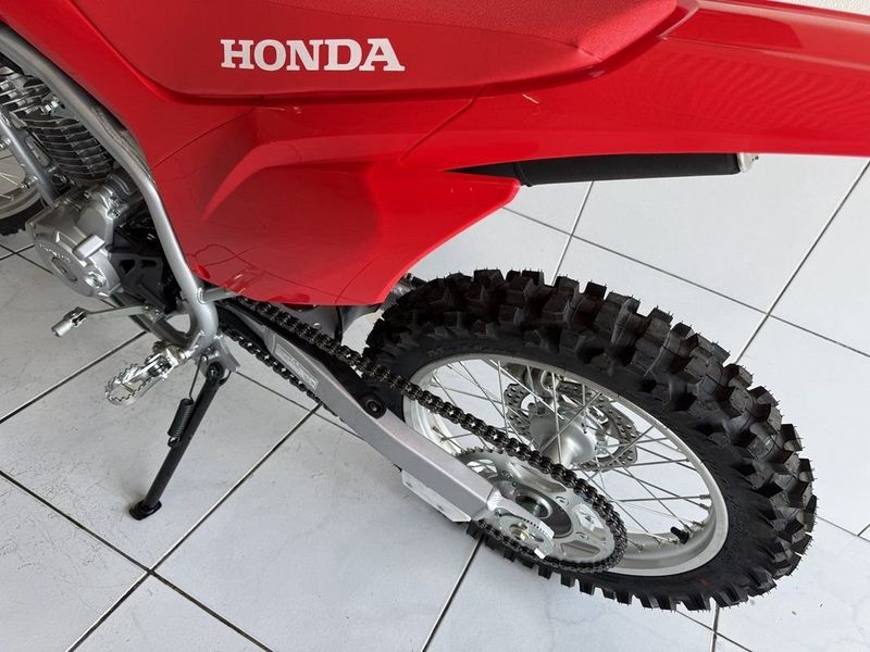 Honda Motos CRF 250F 2025 SÓ MOTOS E AUTOMÓVEIS SANTA CRUZ DO SUL / Carros no Vale