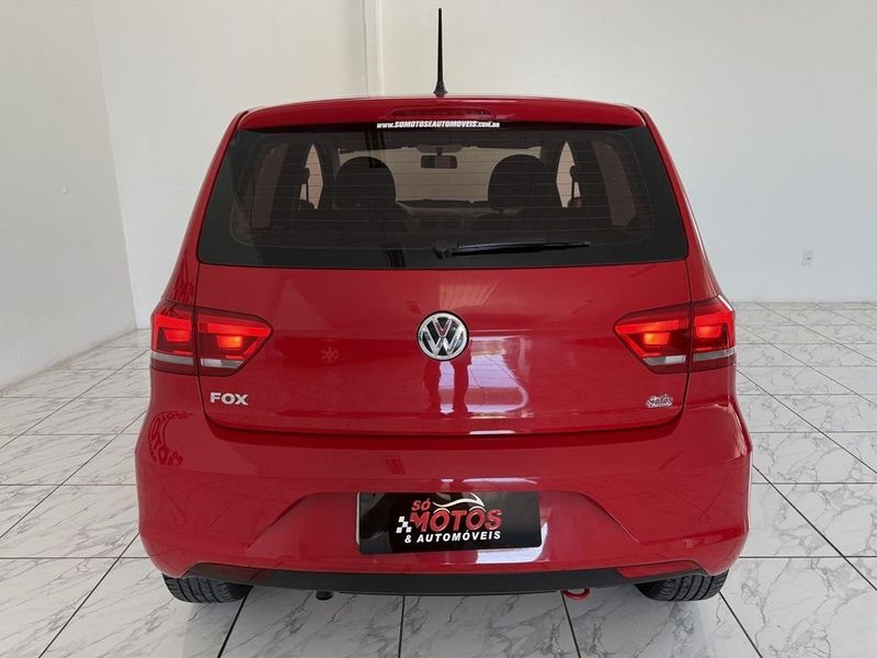 VOLKSWAGEN FOX TRENDLINE 1.0 2015 SÓ MOTOS E AUTOMÓVEIS SANTA CRUZ DO SUL / Carros no Vale